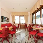 酒店 Al Sole 富西内·因瓦尔罗马纳