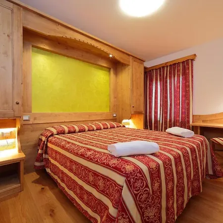 Al Sole Hotel Fusine in Valromana